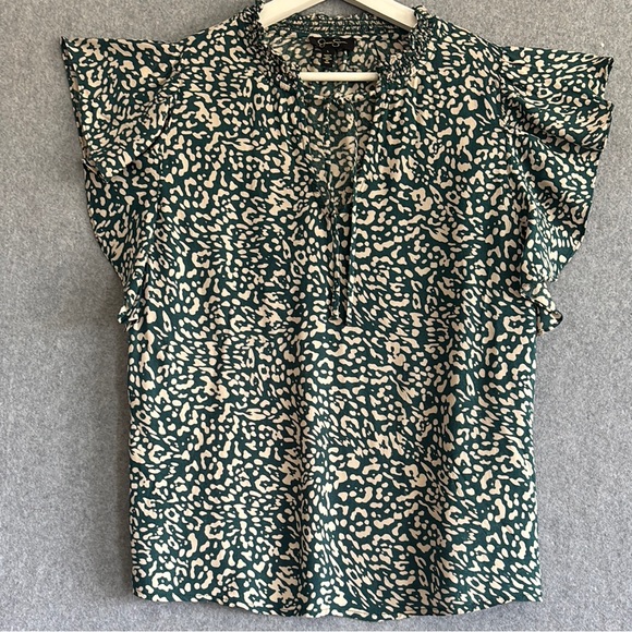 Jessica Simpson Tops - Jessica Simpson Flutter Sleeve Ruffled V-Neck Bohemian  Blouse Green/Cream (L)